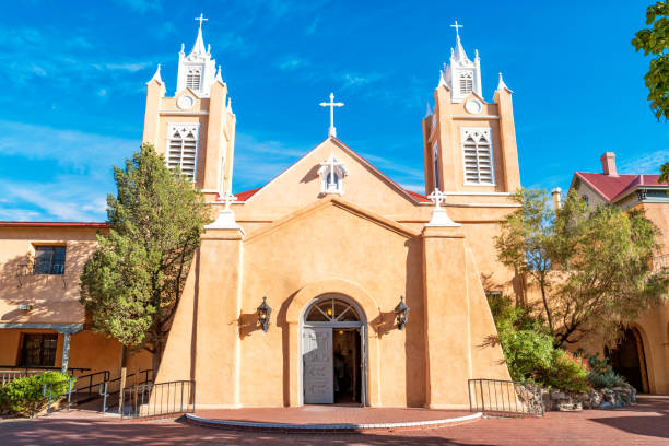 san felipe de neri church en vieja ciudad albuquerque new mexico usa - albuquerque catholicism church new mexico fotografías e imágenes de stock