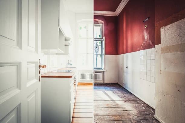 conceito de renovação - sala cozinha antes e depois da remodelação ou restauração- - home studio - fotografias e filmes do acervo