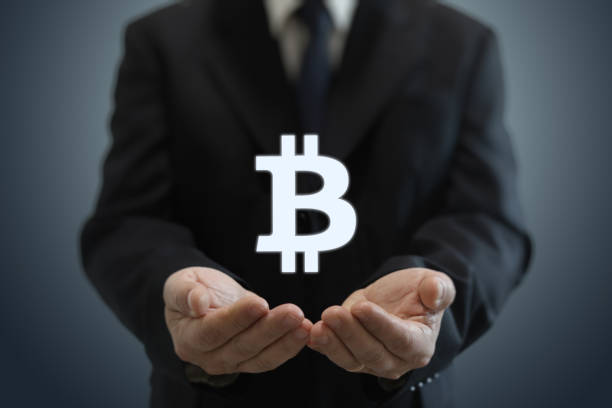 istock Businessman internet network bitcoin cryptocurrency blockchain finance e-commerce 1127269258