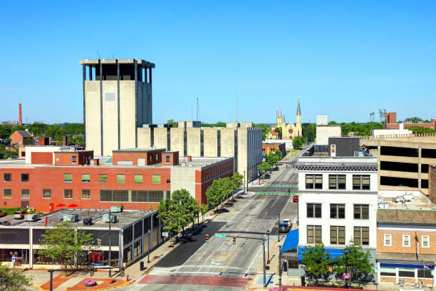 Downtown South Bend, Indiana South Bend is a city in and the county seat of St. Joseph County, Indiana, United States, on the St. Joseph River south bend stock pictures, royalty-free photos & images