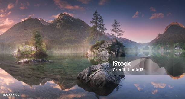 Blick Auf Hintersee See In Den Bayerischen Alpen Deutschland Stockfoto und mehr Bilder von Berchtesgaden