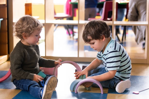 istock Children and educator preparing Valentine's day 1127399995