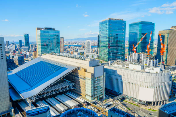 bahnhof osaka hotel in japan - umeda stock-fotos und bilder