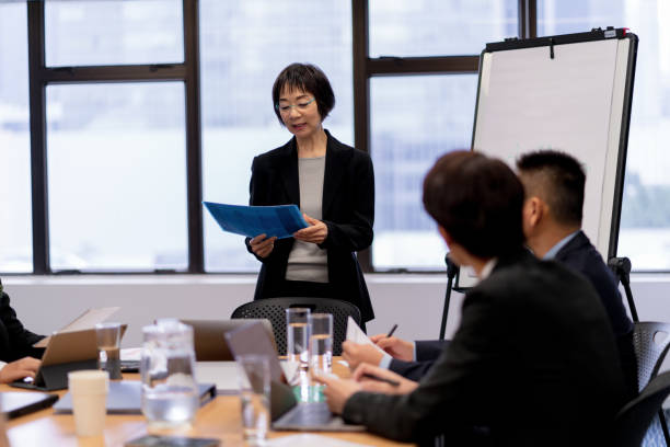 istock Businesswoman giving a presentation 1127450194