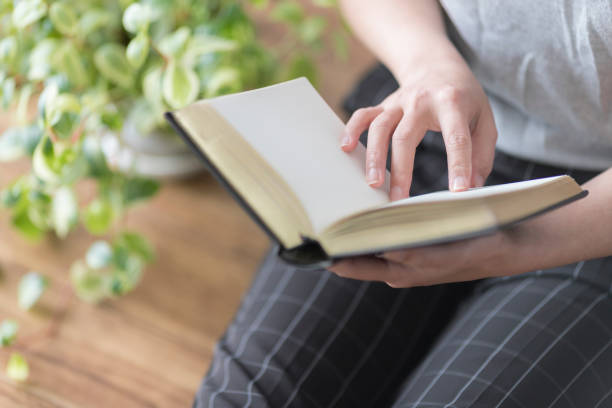 istock Reading and the Asian female 1127452298