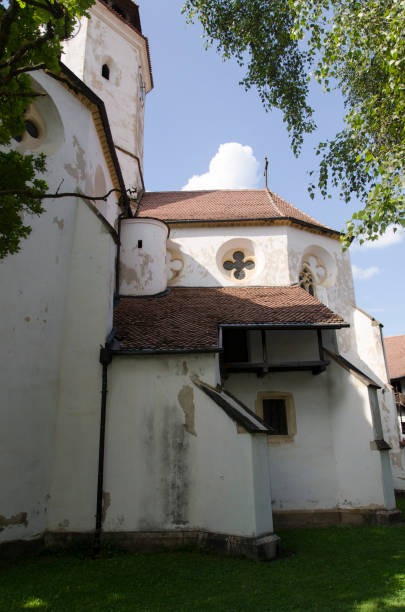 a igreja fortificada de prejmer, roménia - prejmer fortress - fotografias e filmes do acervo