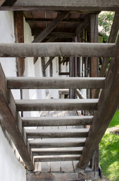 a igreja fortificada de prejmer, roménia - prejmer fortress - fotografias e filmes do acervo