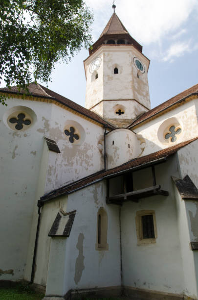 a igreja fortificada de prejmer, roménia - prejmer fortress - fotografias e filmes do acervo