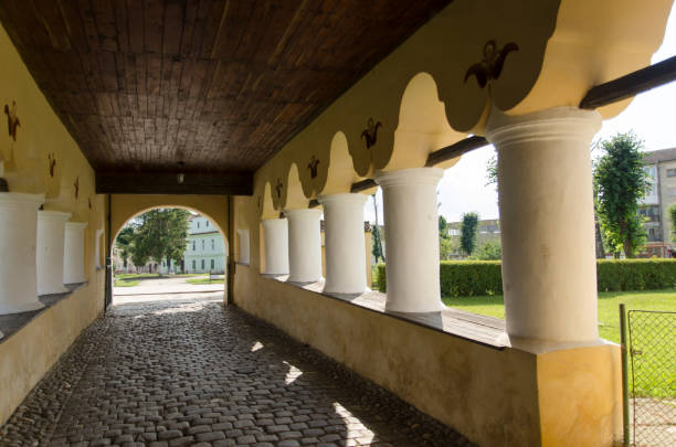 a igreja fortificada de prejmer, roménia - prejmer fortress - fotografias e filmes do acervo