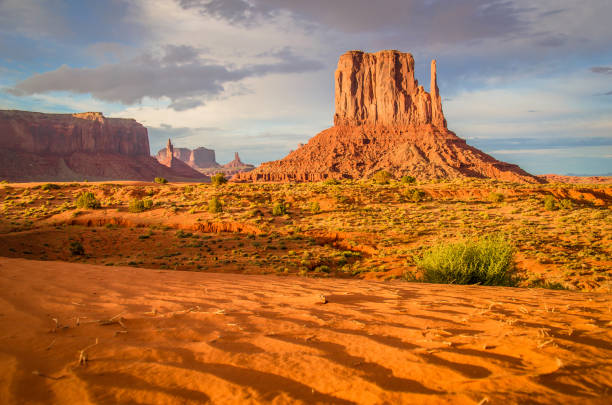 istock Sunrise in Monument Valley 1127471374