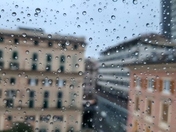 istock Sunset, rain and snow in one day 1127476419