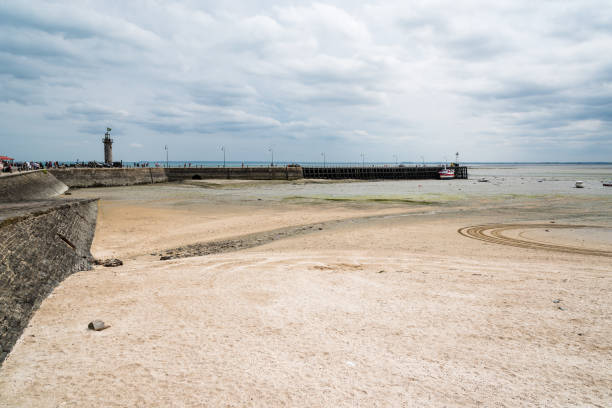 istock The harbour of Cancale with low tide 1127476491