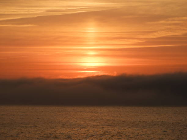 sunrise in bar harbour, maine, usa - wolk imagens e fotografias de stock