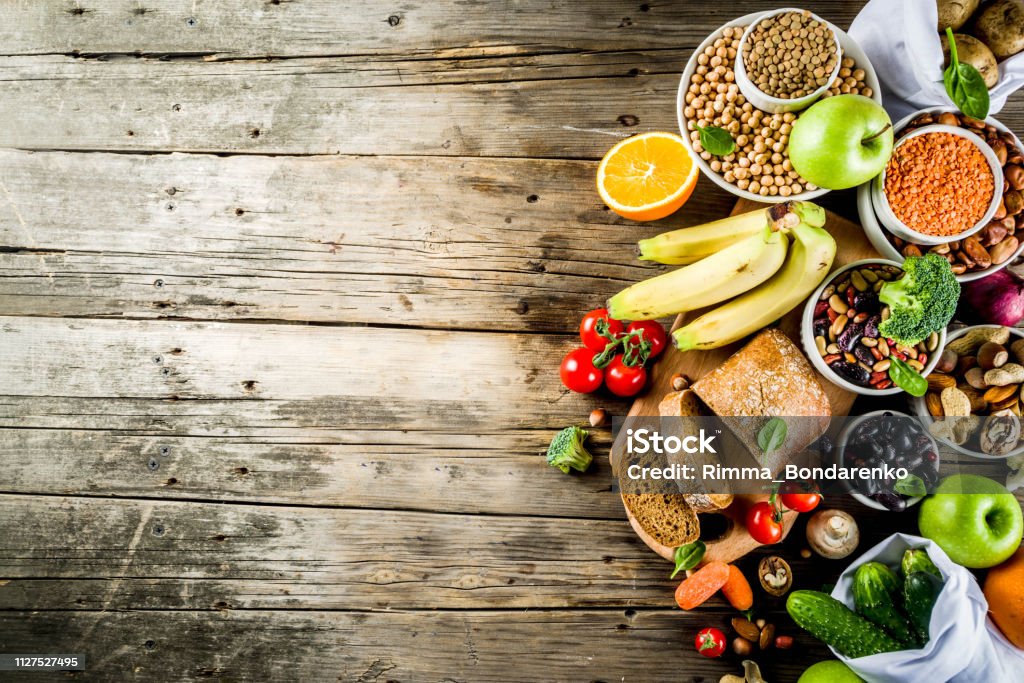 Alimentos ricos de fibra carbohidratos buenos - Foto de stock de Fibra dietética libre de derechos