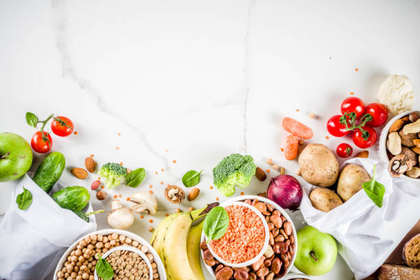 alimentos ricos de fibra carbohidratos buenos - comida básica fotografías e imágenes de stock