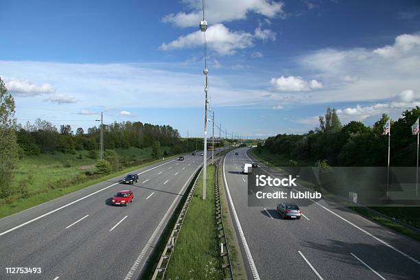 Verkehr Auf Autobahn In Dänemark1 Stockfoto und mehr Bilder von Ansicht aus erhöhter Perspektive - Ansicht aus erhöhter Perspektive, Auto, Baum