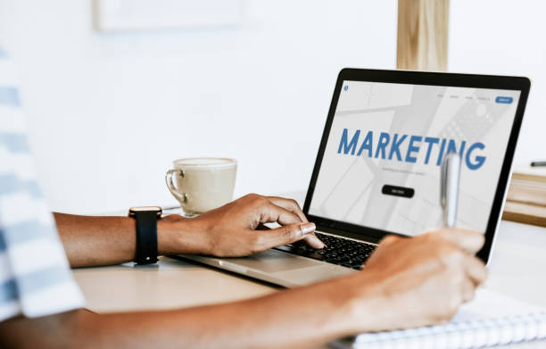 istock Marketing department 1127554110