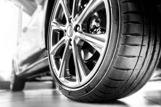 New tire and rim New tire and rim car wheel stock pictures, royalty-free photos & images