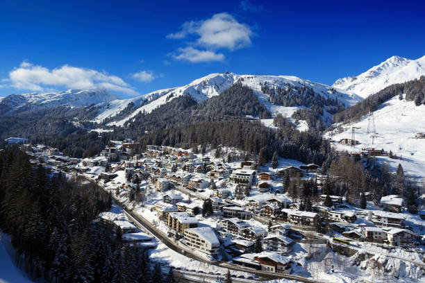 세인트 안톤, 오스트리아에서 스키 - tirol winter nature landscape 뉴스 사진 이미지