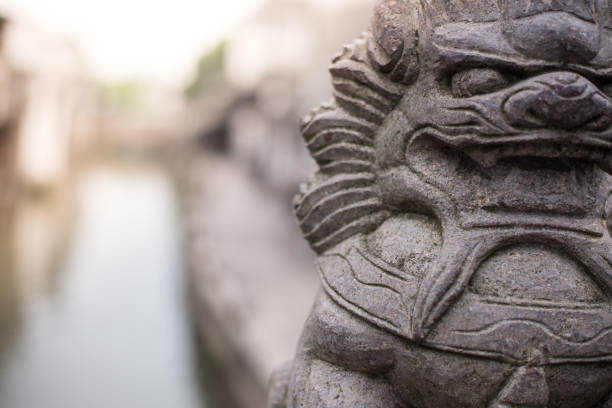 Foo dog in Water town in China close up of foo dog or lion in Wuzhen water town in china Zhujiajiao stock pictures, royalty-free photos & images