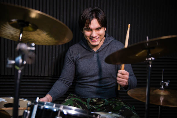 istock Drummer enjoy repetition in garage 1127654066
