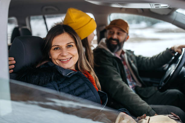 istock Family on a winter road trip 1127747389