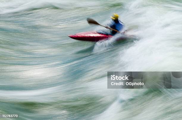 Navegación En Kayak Great Falls Río Potomac Virginia Maryland Foto de stock y más banco de imágenes de Rápido - Río