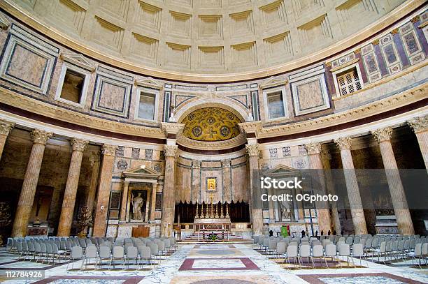 Interior Do Panteão - Fotografias de stock e mais imagens de Dentro - Dentro, Interior, Panteão de Roma