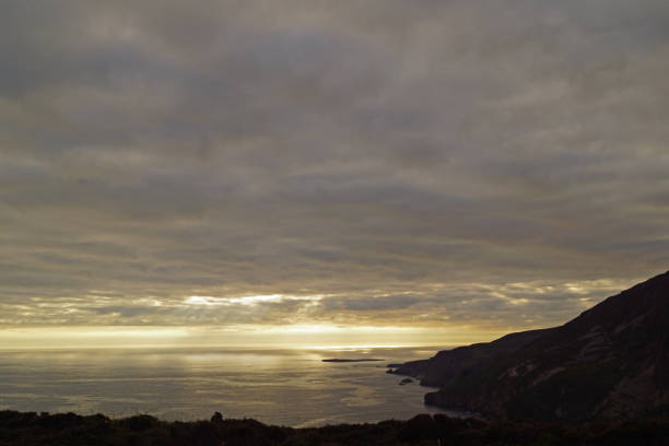 The Slieve League cliffs in the west of the Irish county Donegal on the Atlantic Ocean are with 601 m height one of the main attractions of this region.