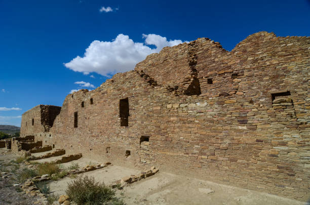 istock Chaco Canyon Pueblo Bonito Wall 1127916478