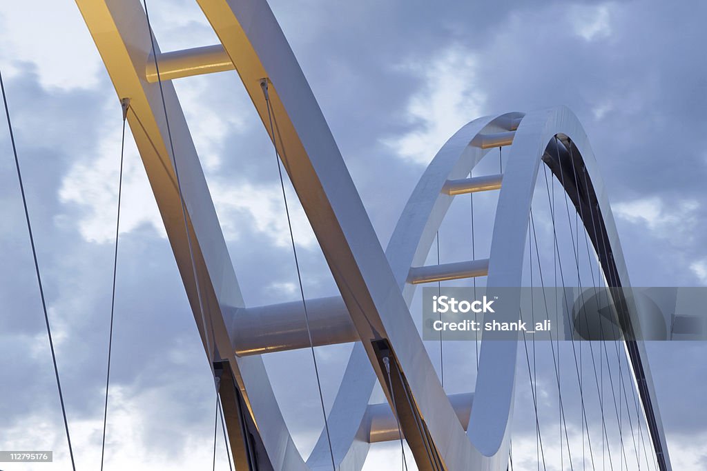 Topo de uma nova ponte - Foto de stock de Moderno royalty-free