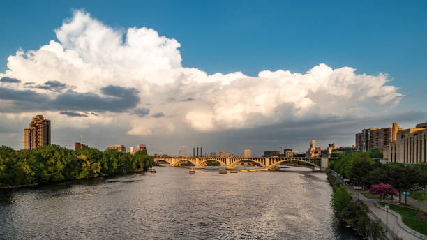 istock Mississippi River in Minneapolis 1127977017