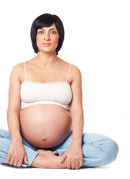 istock Sitting pregnant woman 112798974