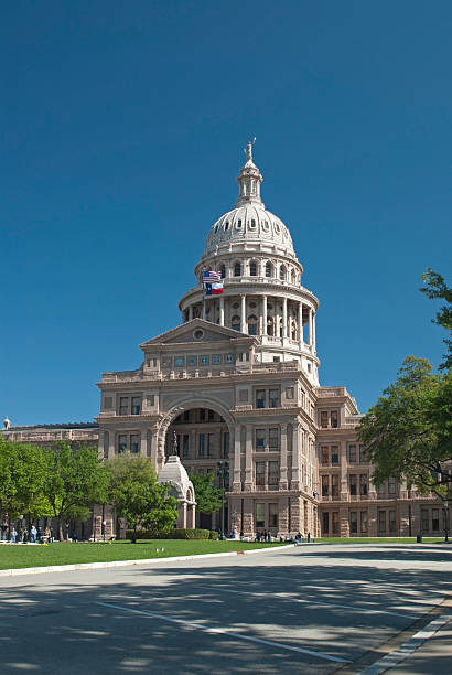 istock Capitol of Austin 112799061
