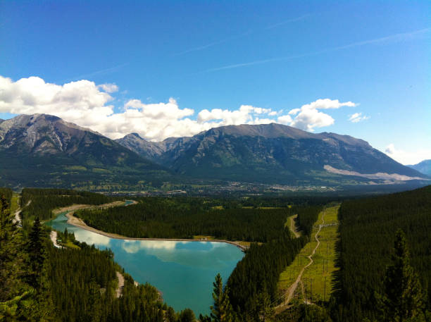 istock Canadian Rockies - Banff Canada - Bow River 1127995979