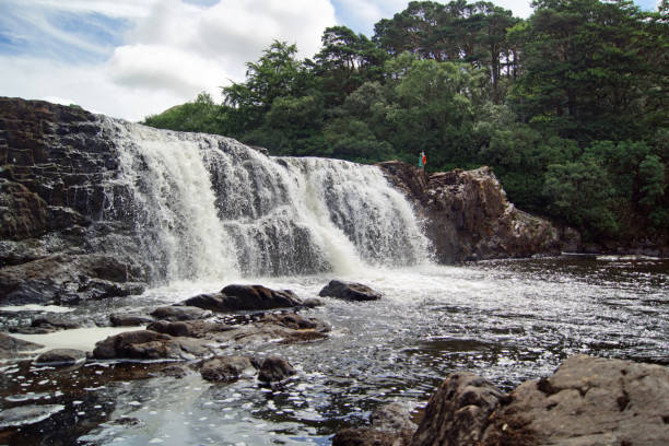 Aasleagh Falls Ireland The Irish waterfall Aasleagh (Irish Eas Liath) is located in northern Connemara and is fed by the river Erriff (Irish An Oirimh). It is located just before the mouth of the river in the Killary Fjord. wildwater stock pictures, royalty-free photos & images