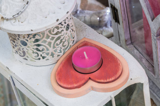 candlestick in form of heart