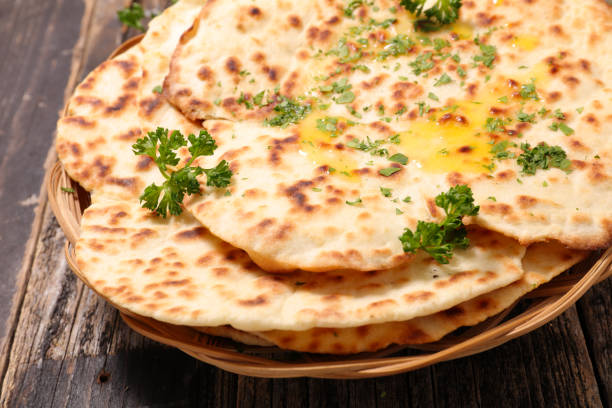 istock naan with butter and parsley 1128040128