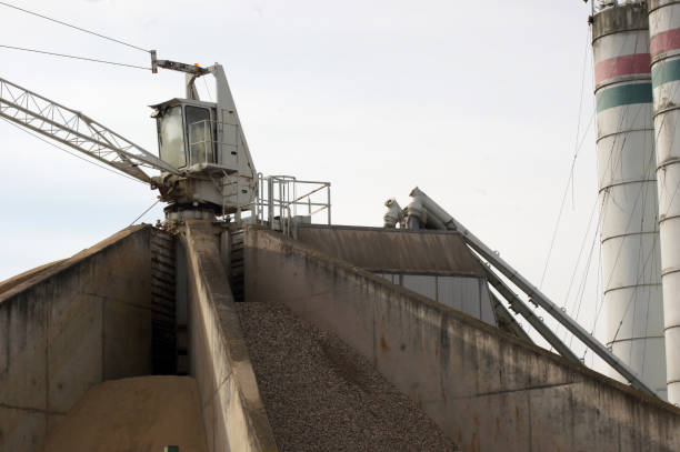 Pebble plant sand for construction Pebble plant sand for construction ingenieur stock pictures, royalty-free photos & images