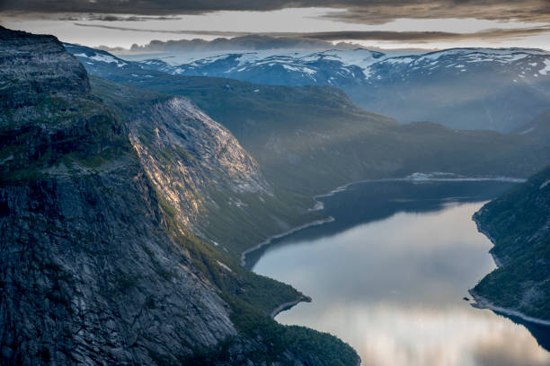 istock Hiking to the Trolltunga 1128065582