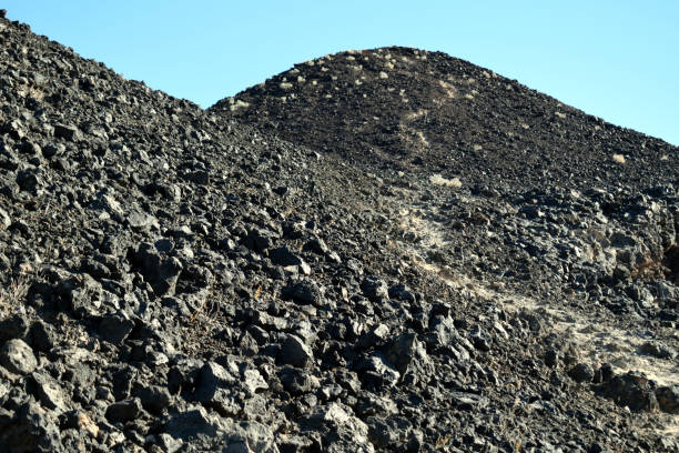 istock A Trail on the Volcanic Slope 1128121108