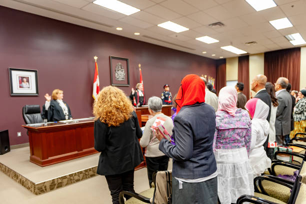 nuevos inmigrantes en canadá - canada canadian flag business canadian culture fotografías e imágenes de stock