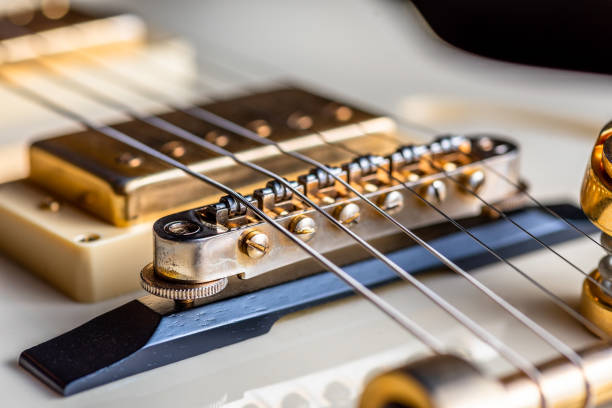 elektryczna gitara rockowa - musical instrument string music dark old fashioned zdjęcia i obrazy z banku zdjęć