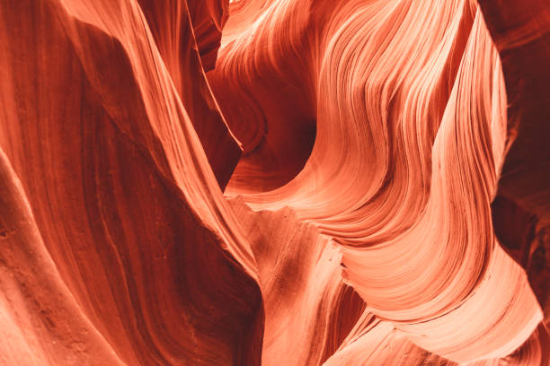 abstrakte landschaft der antelope canyon - canyon heaven sunbeam arizona stock-fotos und bilder