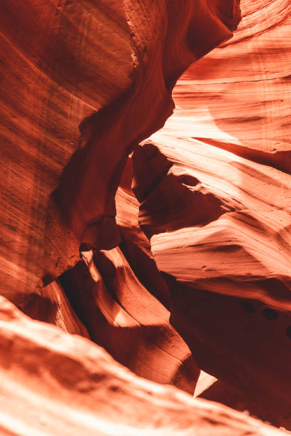 abstrakte landschaft der antelope canyon - canyon heaven sunbeam arizona stock-fotos und bilder