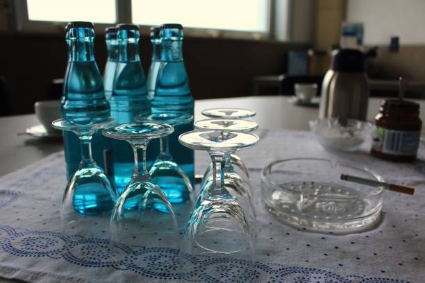 The meeting Drinks and glasses in the meeting room büro stock pictures, royalty-free photos & images