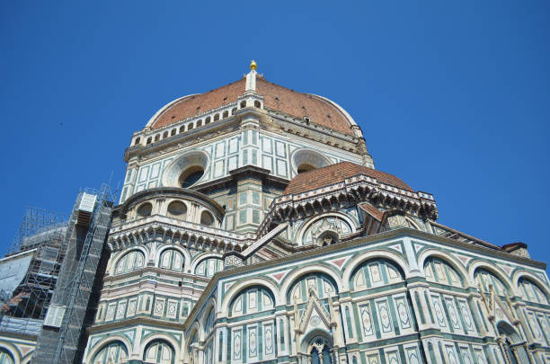 istock Italian Church 1128309700