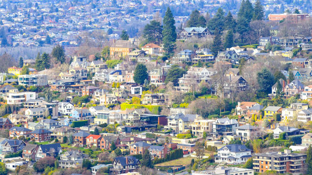 istock Hot Seattle Housing Market 1128344465