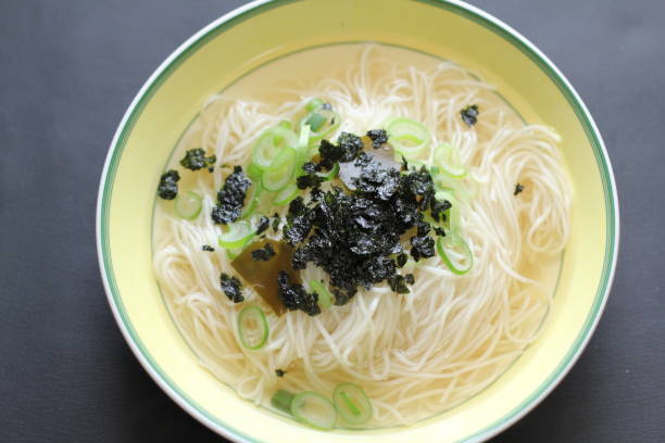 Warm noodles Warm feast noodles 가정 생활 stock pictures, royalty-free photos & images
