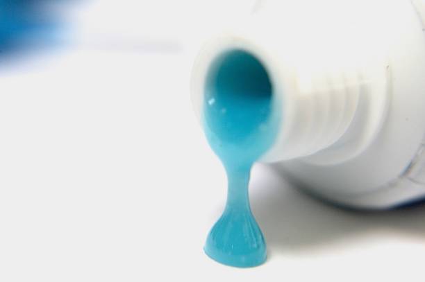 istock Abstract high key image of dental tooth paste 1128403070